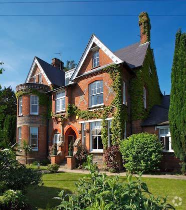 86 Hurst Rd, Horsham for sale Building Photo- Image 1 of 1