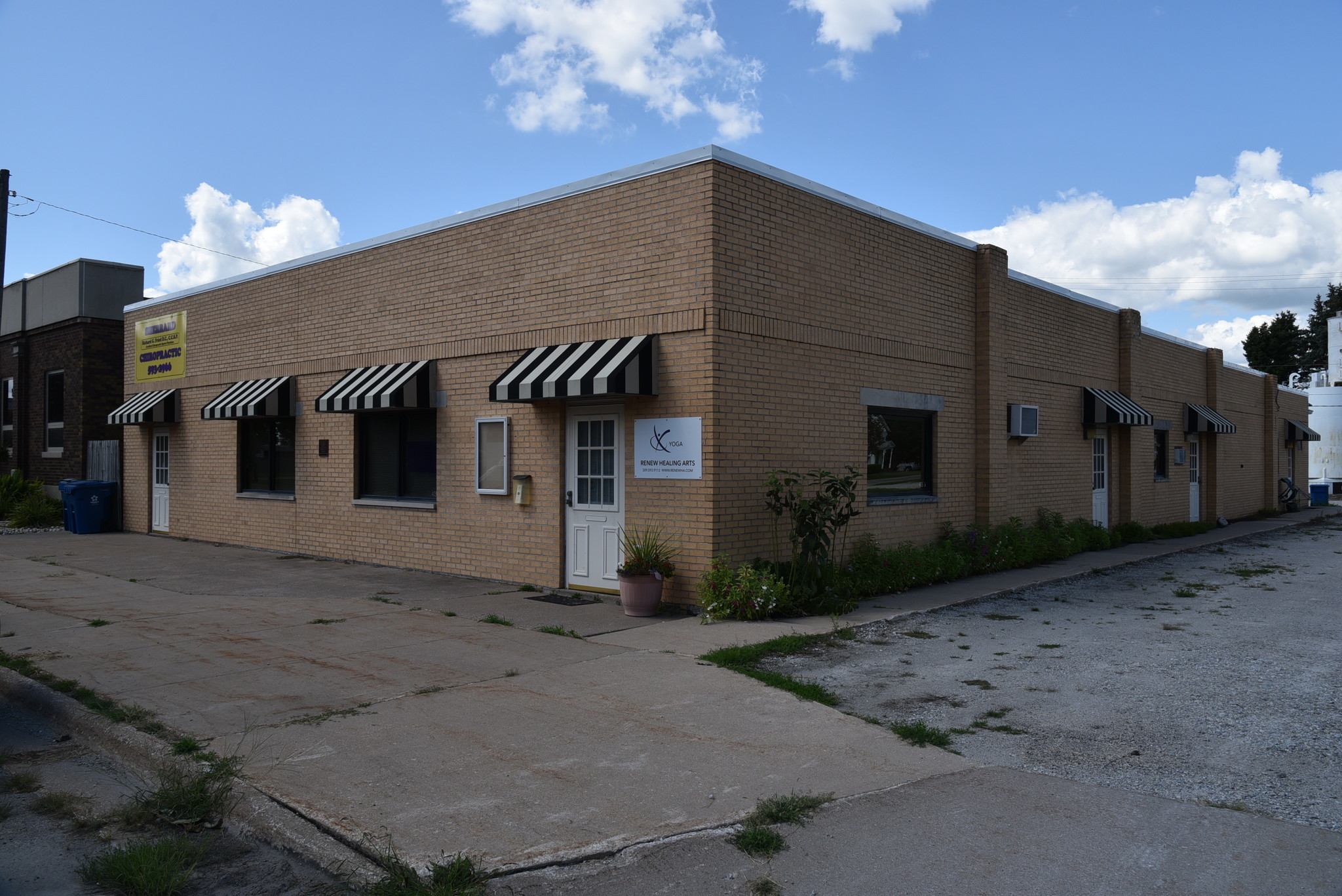 405 3rd St, Sherrard, IL for sale Primary Photo- Image 1 of 1