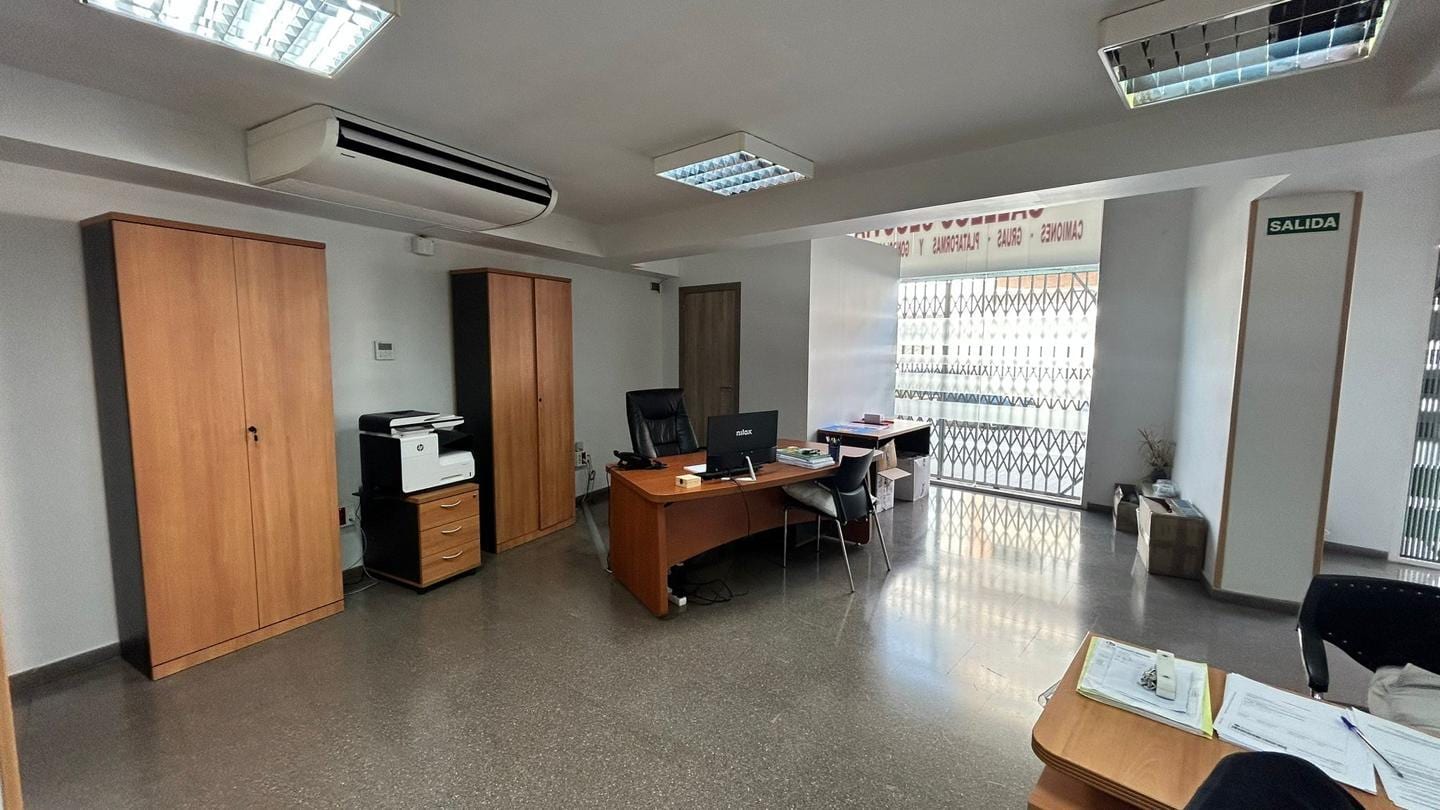 Sant Feliu de Llobregat, BAR 08980 - Unit - -  - Interior Photo - Image 1 of 11