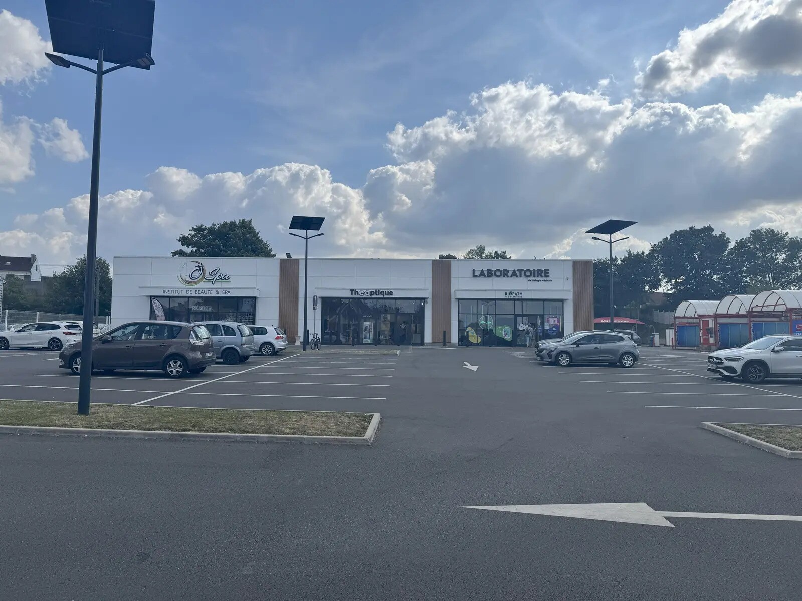 99 Avenue Winston Churchill, Arras for sale Building Photo- Image 1 of 4