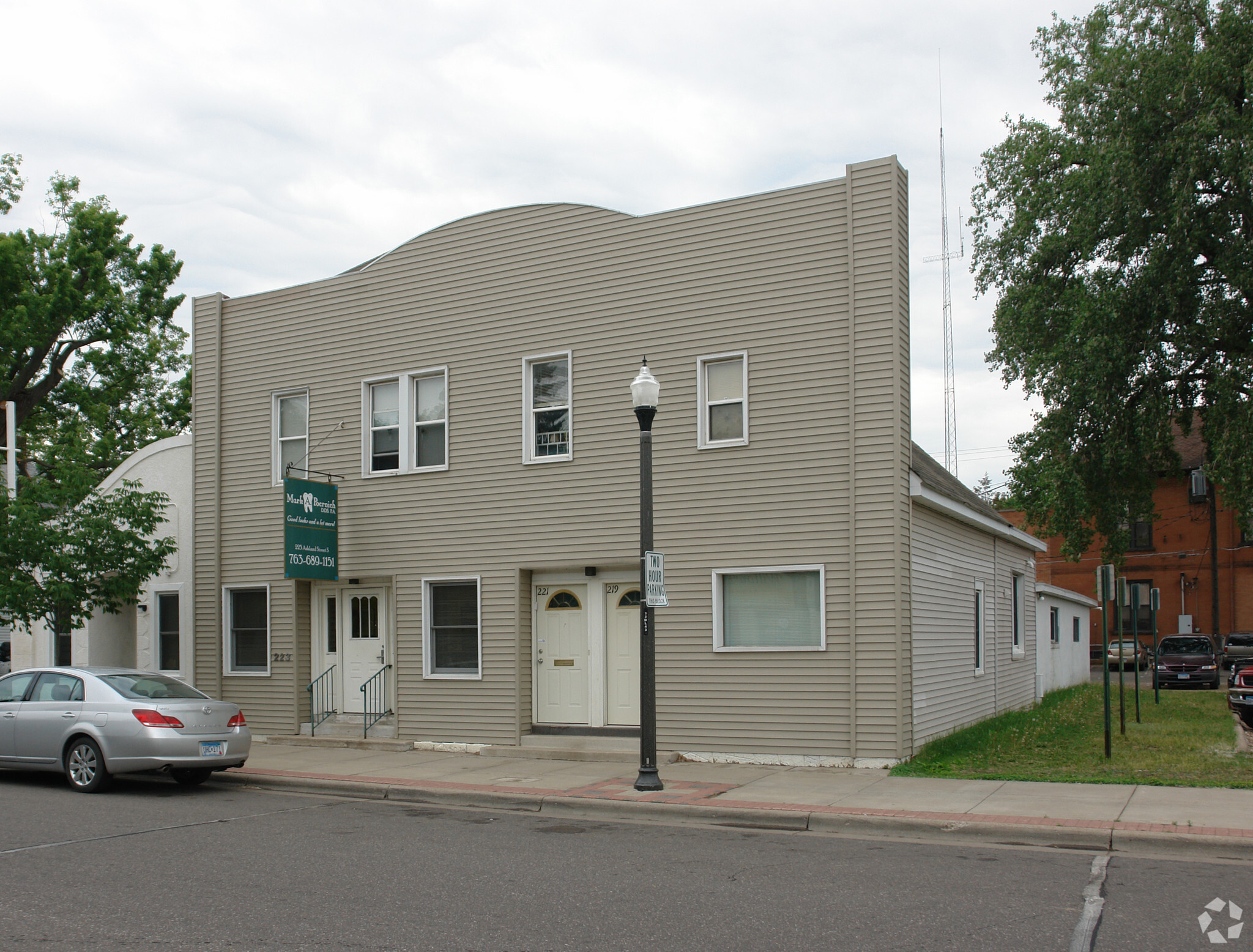 219-223 Asland St S, Cambridge, MN for lease Primary Photo- Image 1 of 3