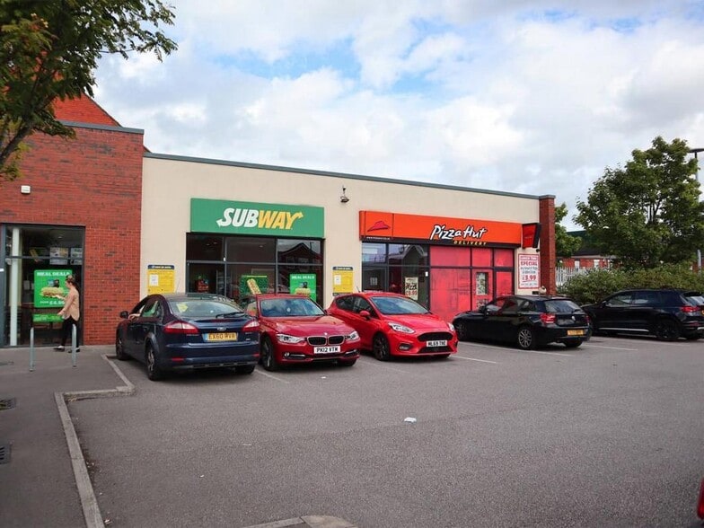 47 Stockport Rd, Manchester for lease - Building Photo - Image 3 of 7