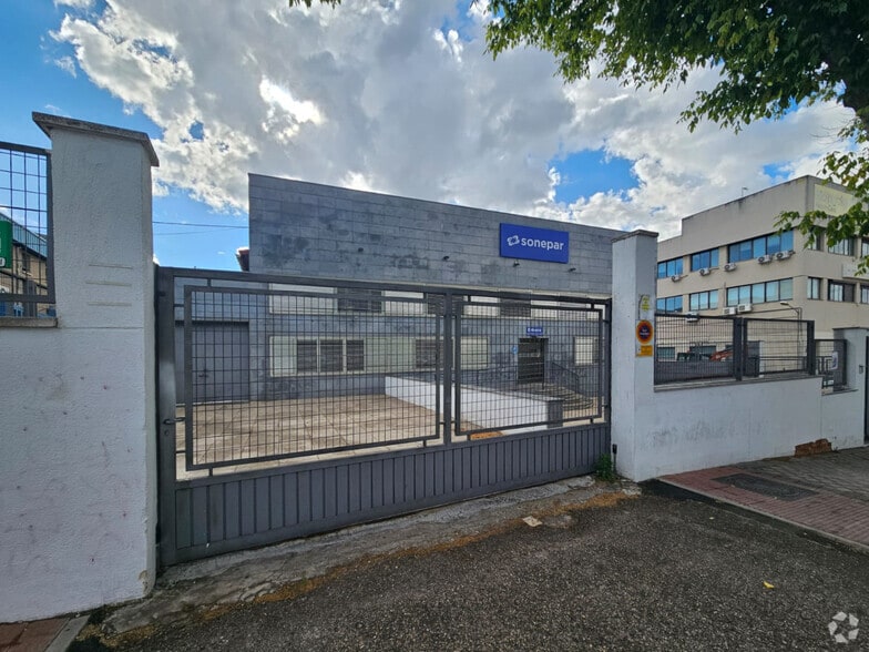 Industrial in Alcobendas, Madrid for sale - Interior Photo - Image 1 of 1