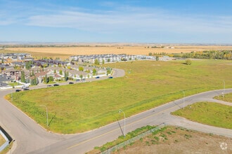 2110 Helena St SE, High River, AB - AERIAL  map view