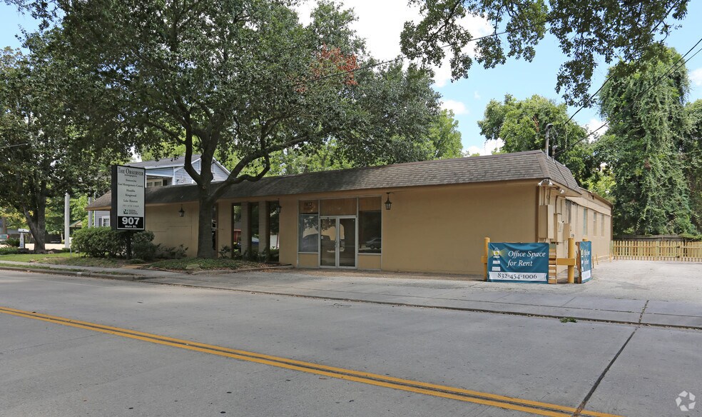907 E Main St, Humble, TX for sale - Primary Photo - Image 1 of 1