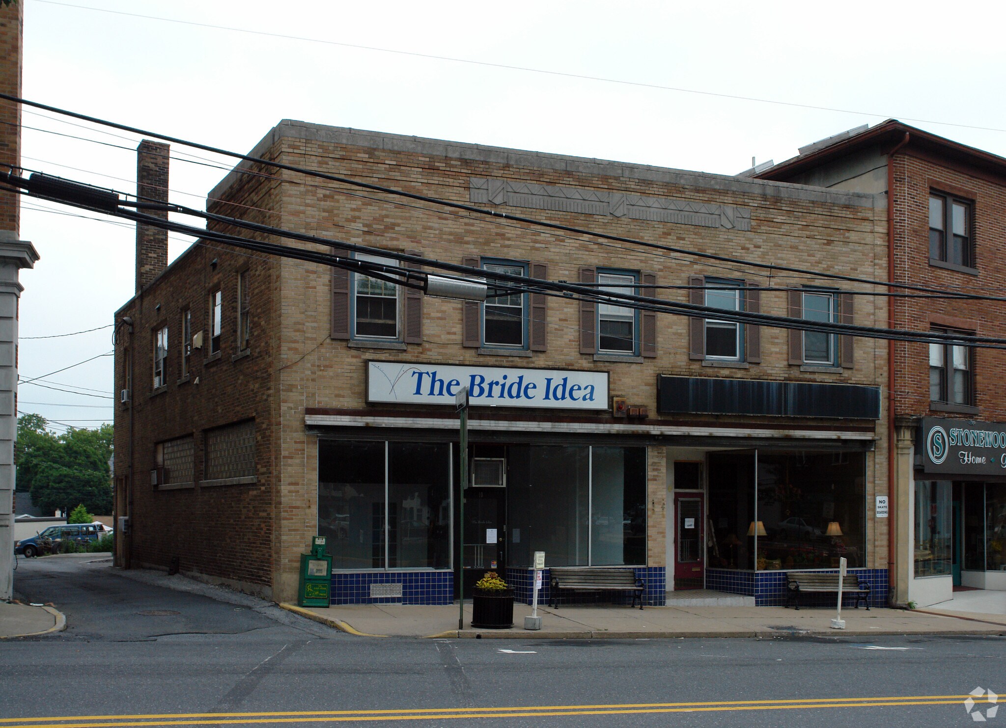 8-10 S 4th St, Emmaus, PA for sale Primary Photo- Image 1 of 1