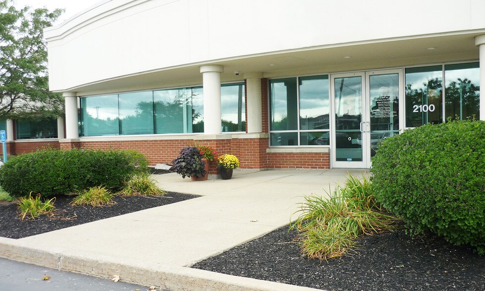 2100 Wehrle Dr, Buffalo, NY 14221