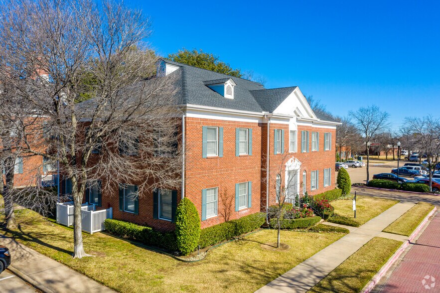 2001 E Lamar Blvd, Arlington, TX for sale - Building Photo - Image 1 of 1