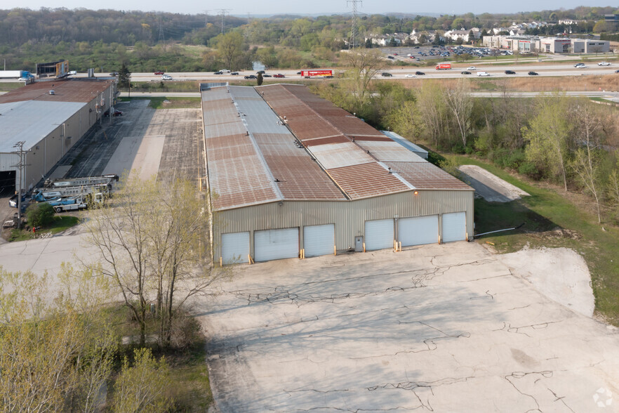 19775 W Sommers Dr, Brookfield, WI for lease - Building Photo - Image 3 of 6