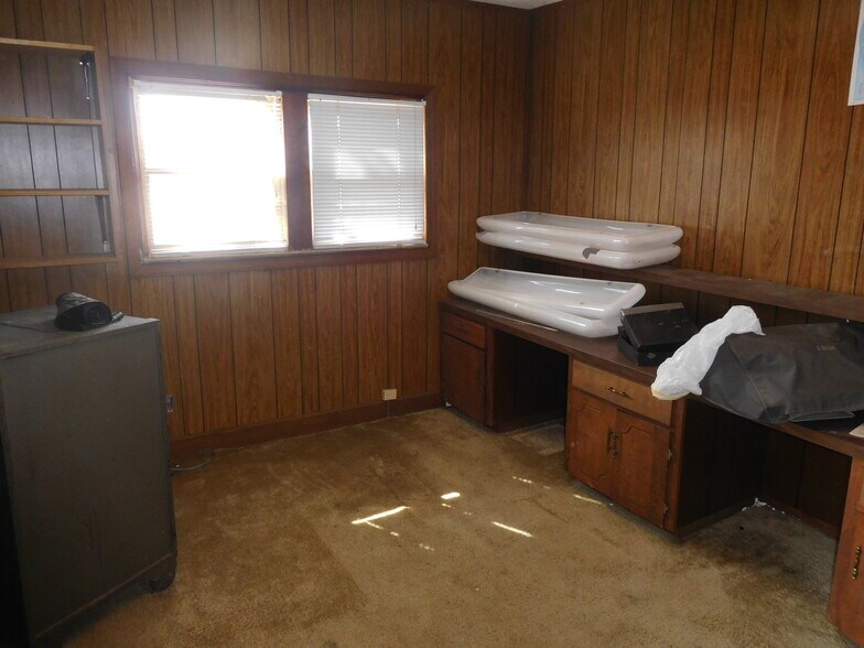 1004 W Floyd Baker Blvd, Gaffney, SC 29341 1004 West Floyd Baker Blvd