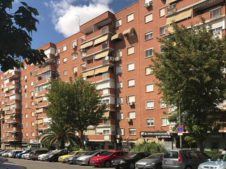 Calle Azorín, 2-8, Móstoles, Madrid for sale - Primary Photo - Image 1 of 1