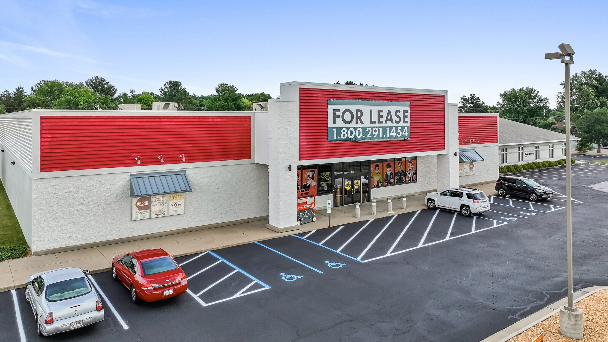 2211 S 8th St, Wisconsin Rapids, WI for sale Building Photo- Image 1 of 1