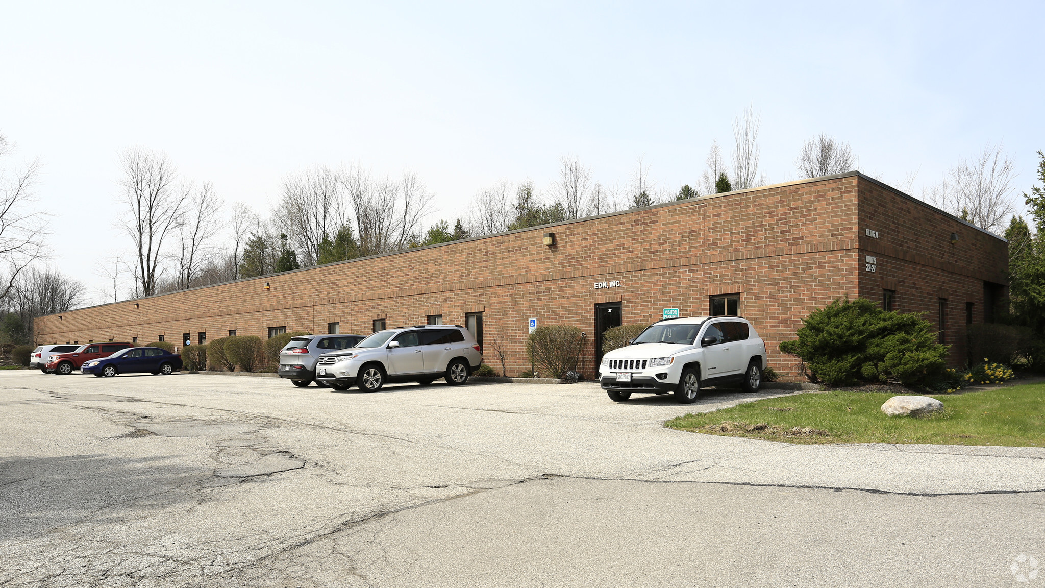 7757 Auburn Rd, Painesville, OH for lease Primary Photo- Image 1 of 13