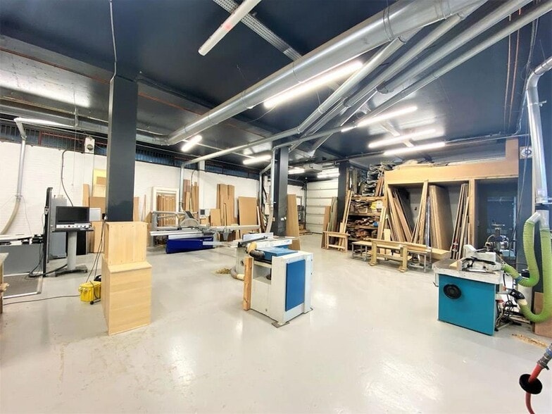 Trumpers Way, London for sale - Building Photo - Image 3 of 12
