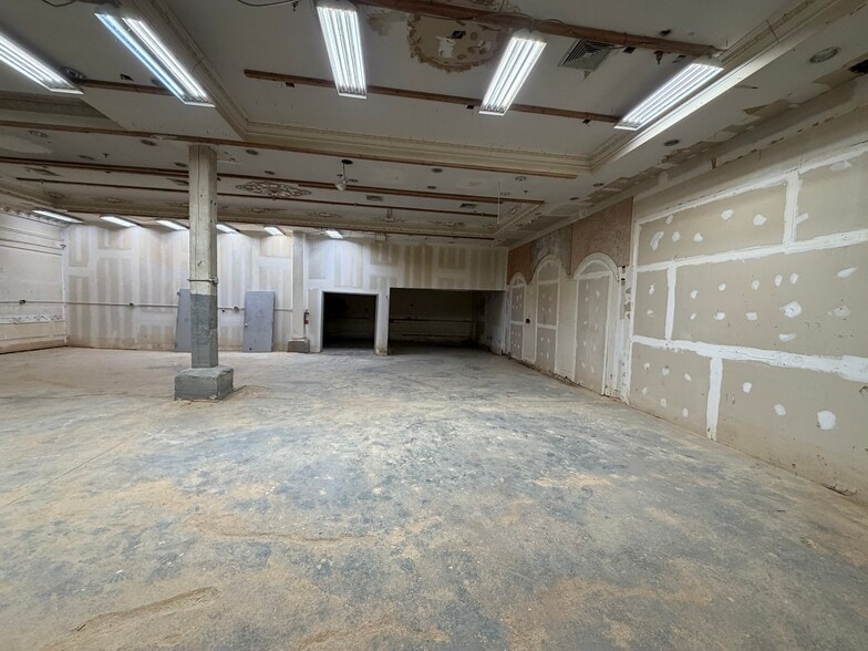 84 18th St, Brooklyn, NY for lease - Building Photo - Image 3 of 7