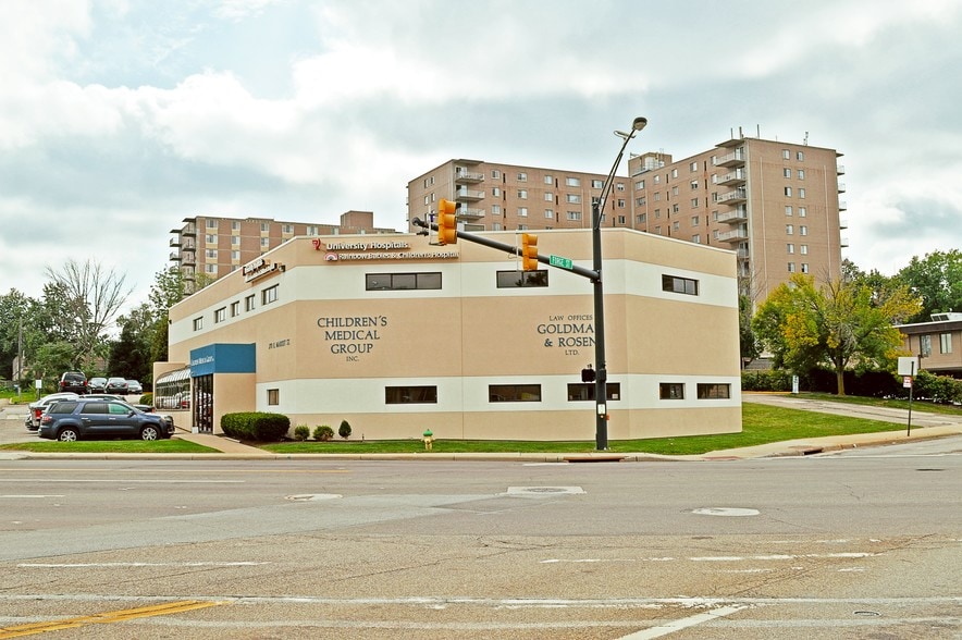 370 E Market St, Akron, OH for sale - Primary Photo - Image 1 of 1