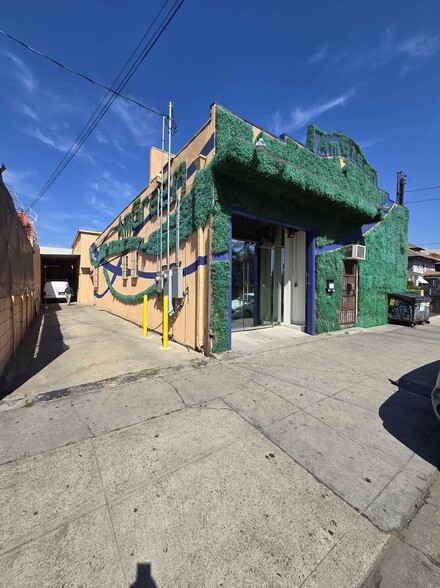 1451-1453 Malvern Ave, Los Angeles, CA for sale - Building Photo - Image 1 of 17