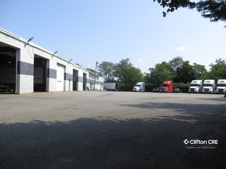 285 Highland Cross, Rutherford, NJ for lease - Building Photo - Image 3 of 22