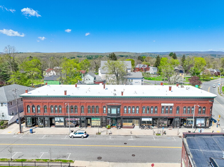 76-96 Maple St, Florence, MA for lease - Building Photo - Image 3 of 4