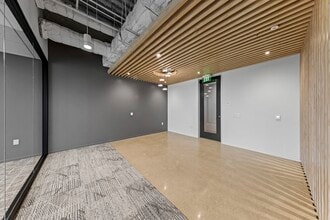 620 Newport Center Dr, Newport Beach, CA for lease Interior Photo- Image 2 of 7