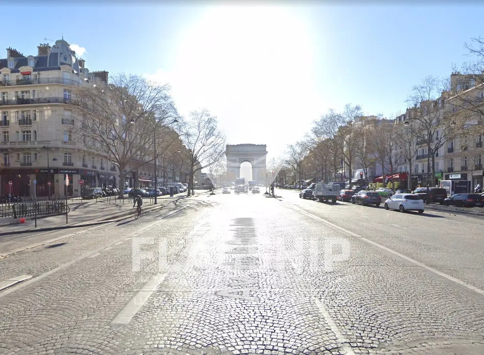 Retail in Paris for lease Aerial- Image 1 of 4