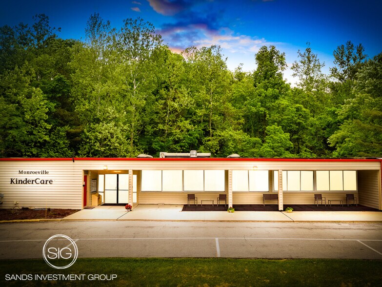 2630 Pitcairn Rd, Monroeville, PA 15146