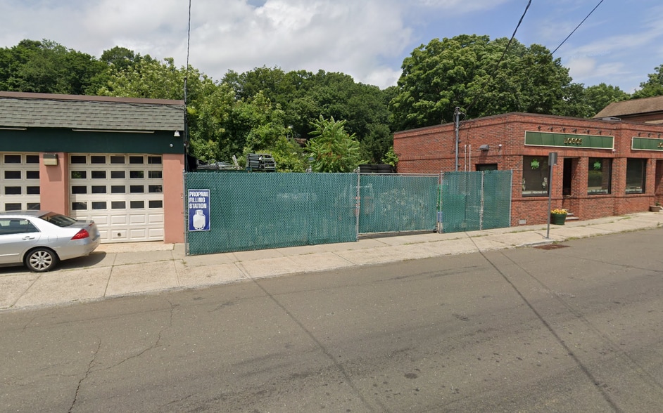 4 Riversville Road Rd, Greenwich, CT for lease - Primary Photo - Image 1 of 18