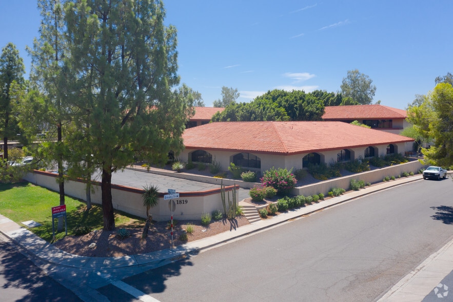 1819 E Morten Ave, Phoenix, AZ for lease - Building Photo - Image 2 of 6