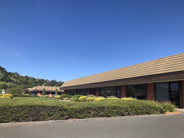 25-55 Mitchell Blvd, San Rafael, CA for lease - Building Photo - Image 2 of 4