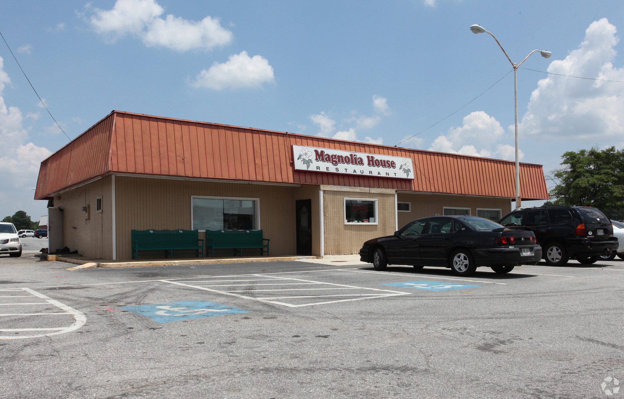 195 W Athens St, Winder, GA for sale Primary Photo- Image 1 of 1