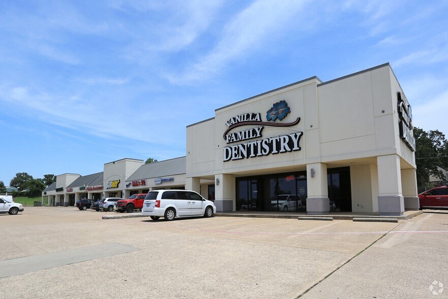 3696 Teasley Ln, Denton, TX for sale - Primary Photo - Image 1 of 1