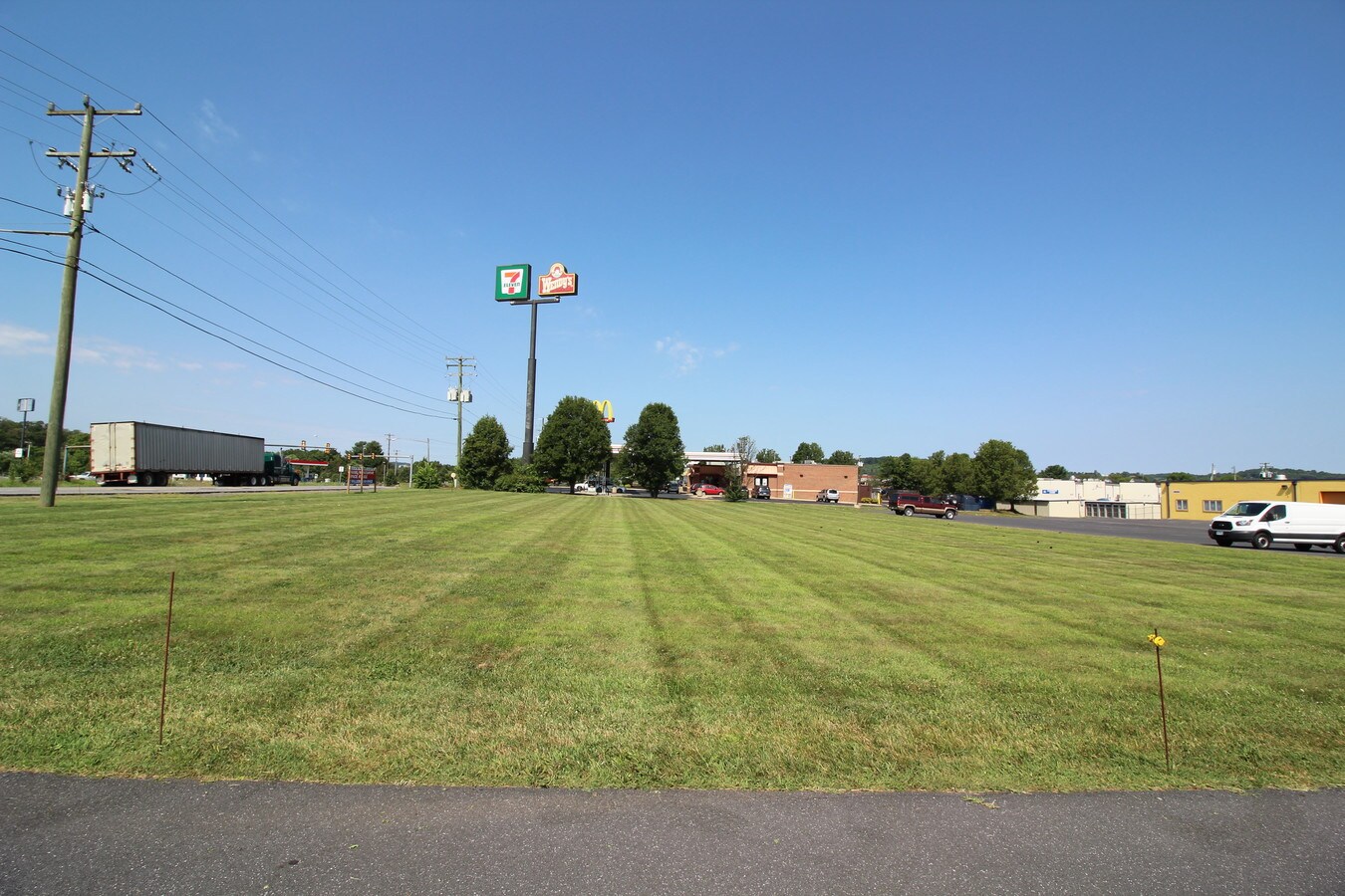 50 Lodge Ln, Verona, VA 24482