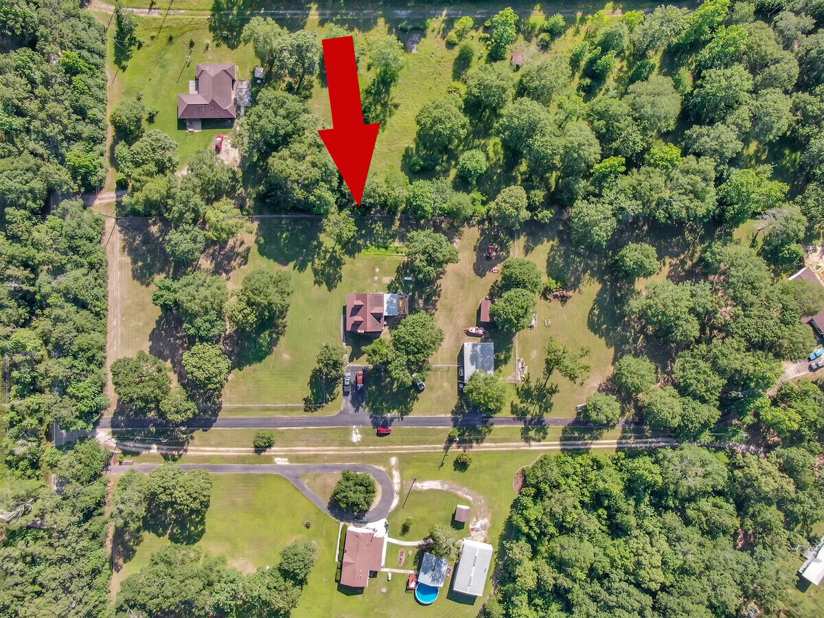 13835 Creighton Rd, Conroe, TX 77302