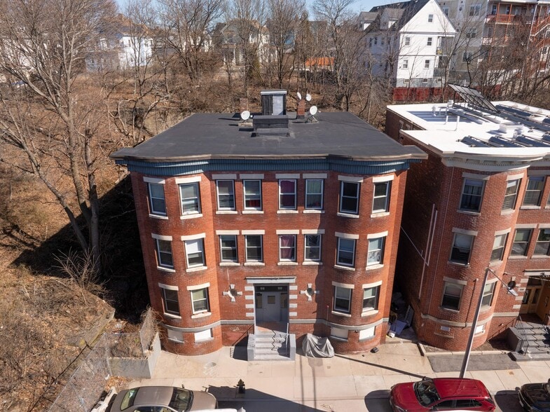 Dorchester Portfolio portfolio of 7 properties for sale on LoopNet.com - Building Photo - Image 1 of 8