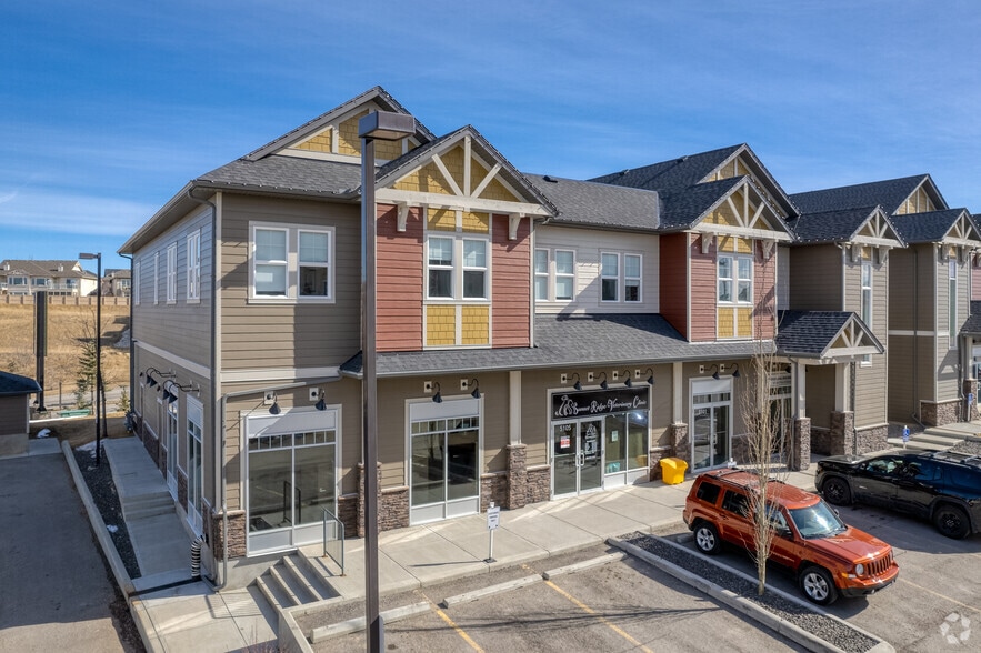 101 Sunset Dr, Cochrane, AB for sale - Building Photo - Image 3 of 10