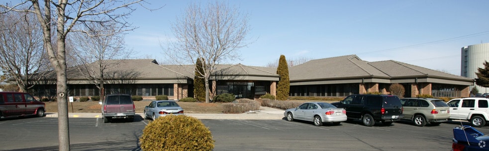 47 Park Pl, Grand Chute, WI for lease - Building Photo - Image 3 of 8