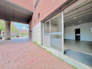 Retail in Sabadell, Barcelona for lease Building Photo- Image 2 of 12