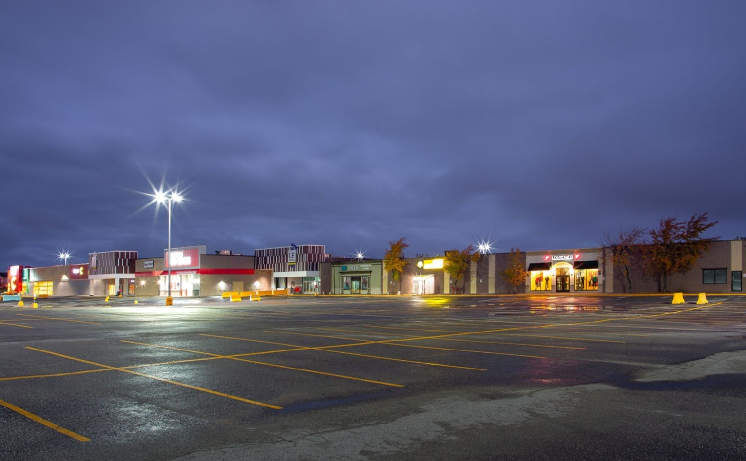 3460 Blvd Saint-Francois, Le Fjord-du-Saguenay, QC for lease Primary Photo- Image 1 of 7