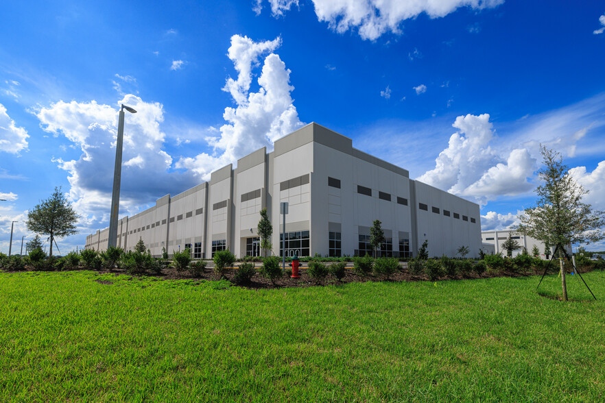 Landstar Blvd, Orlando, FL for lease - Building Photo - Image 1 of 8