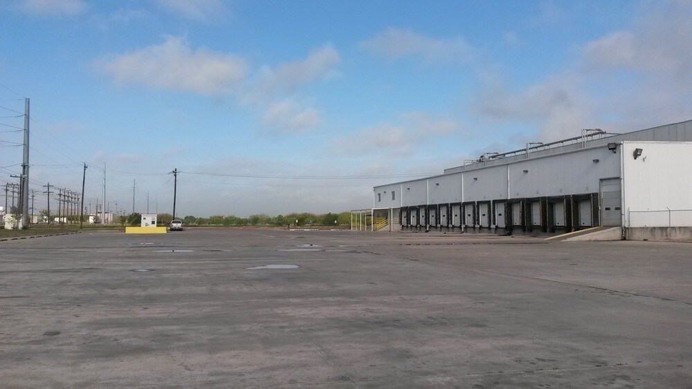 1200 W HiLine Rd, Pharr, TX 78577 OPPORTUNITY ZONE COLD STORAGE