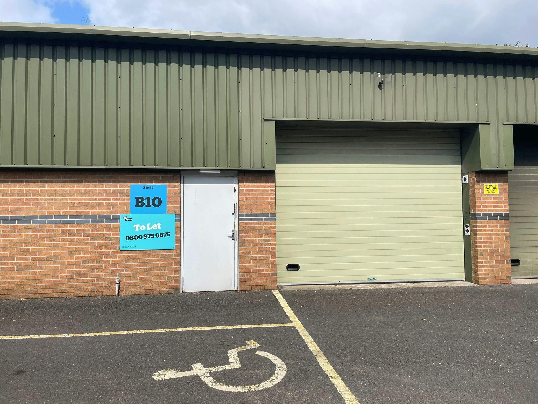 Knowles Ln, Bradford for lease Building Photo- Image 1 of 12