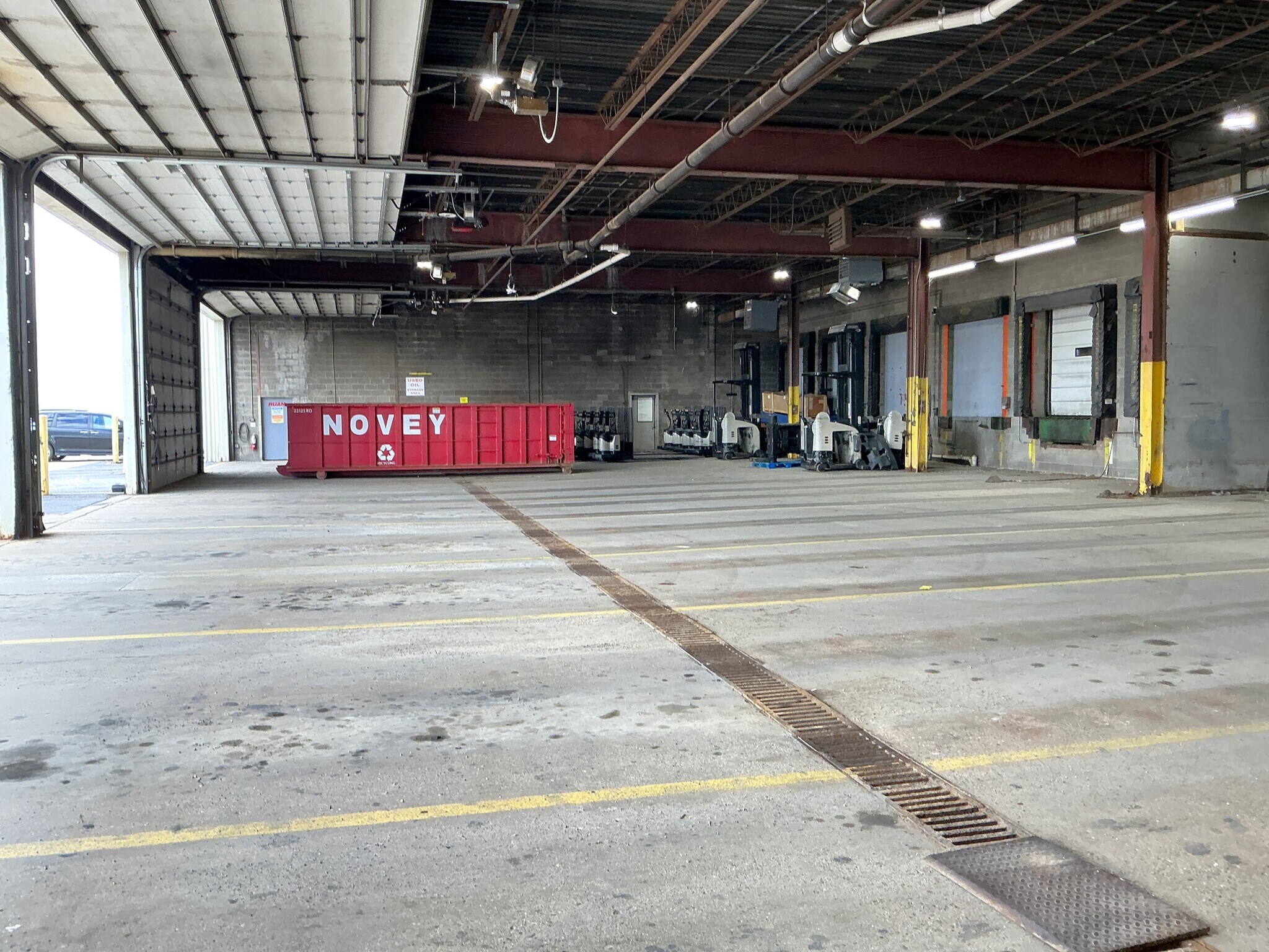 891 Beaver Dr, Du Bois, PA for lease Interior Photo- Image 1 of 4