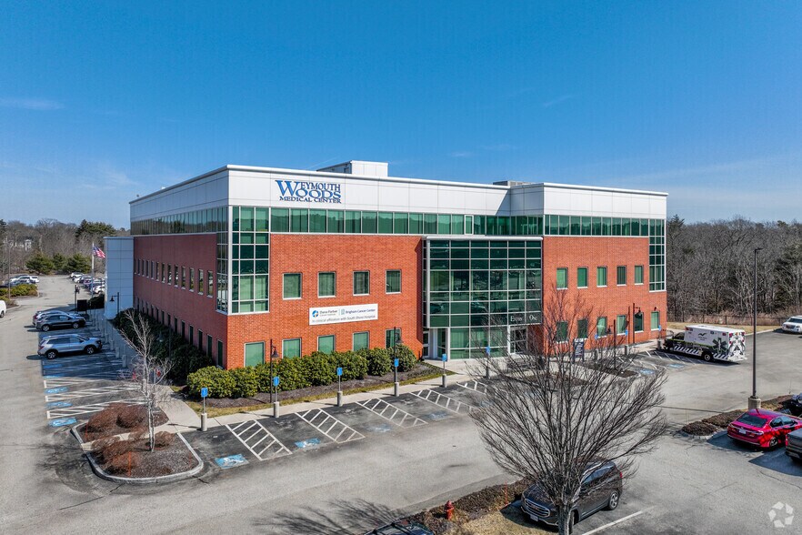 51 Performance Dr, Weymouth, MA for lease - Building Photo - Image 1 of 4