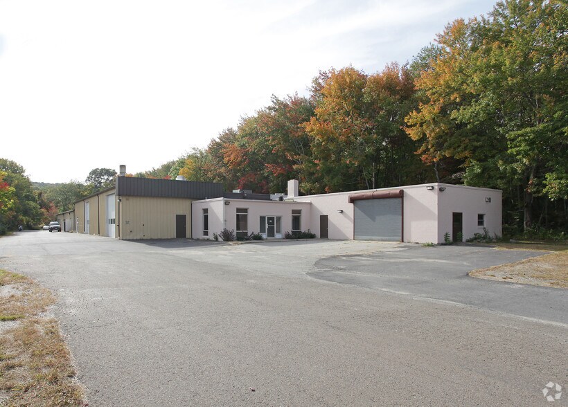 444 Main St, Deep River, CT 06417