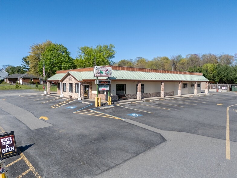 232 W Moorestown Rd, Wind Gap, PA for sale - Building Photo - Image 1 of 64
