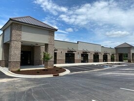 640-668 Shell Dr, Spring Lake NC - Bar