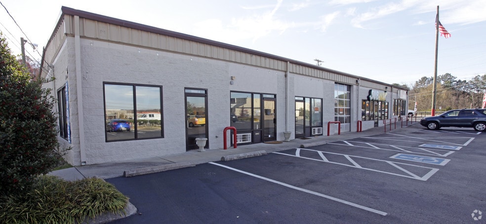 19668 Highway 11 E, Lenoir City, TN for lease - Building Photo - Image 2 of 9