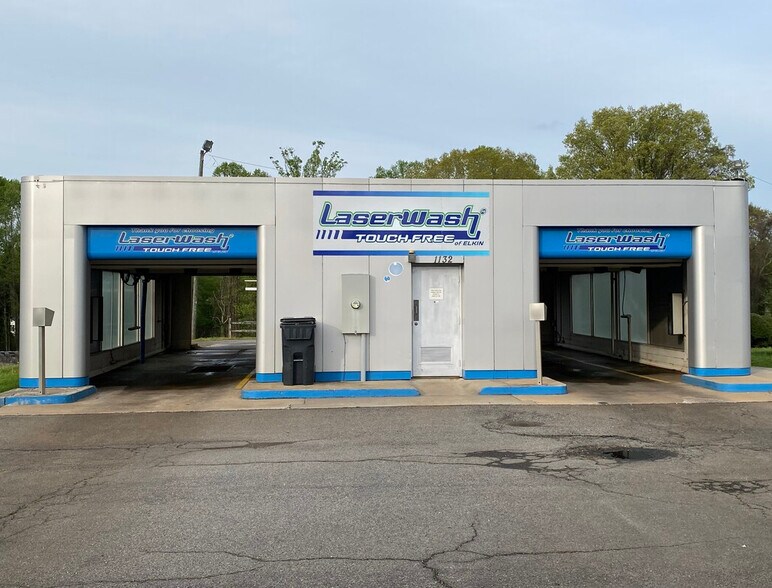 1132 N Bridge St, Elkin, NC 28621