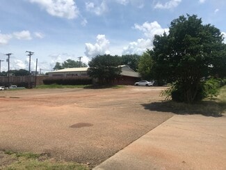 More details for 908 Bomar St, Marshall, TX - Office for Lease