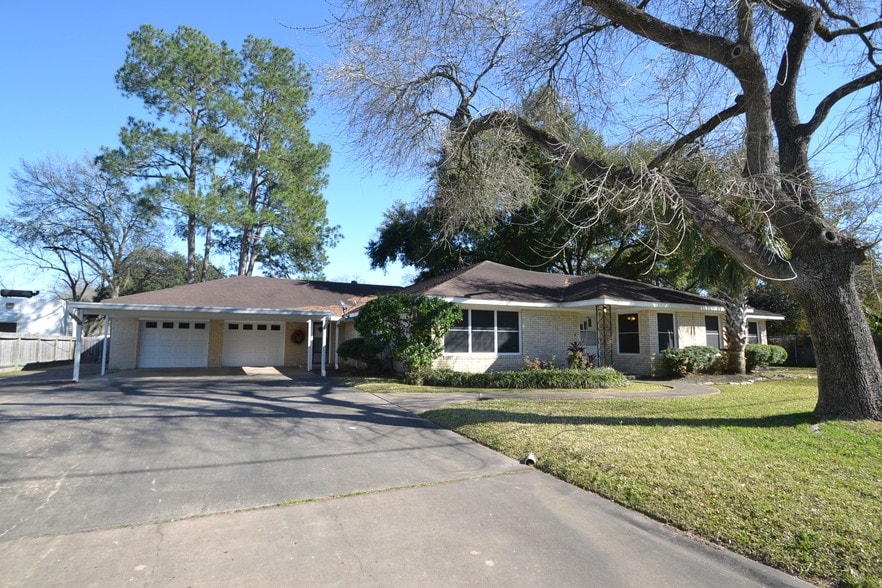 1314 Avenue A, Katy, TX for lease - Other - Image 1 of 9